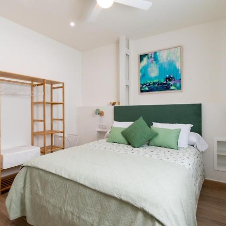 Apartamentos Cervantes 17 Севілья Екстер'єр фото