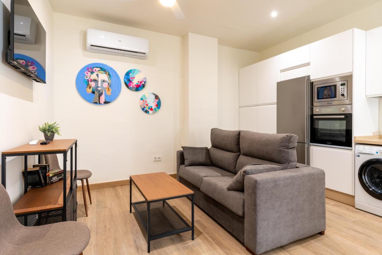 Apartamentos Cervantes 17 Севілья Екстер'єр фото