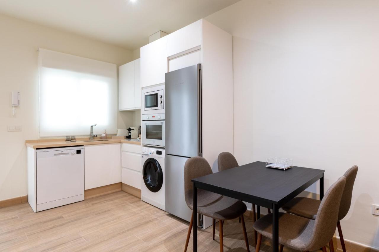 Apartamentos Cervantes 17 Севілья Екстер'єр фото