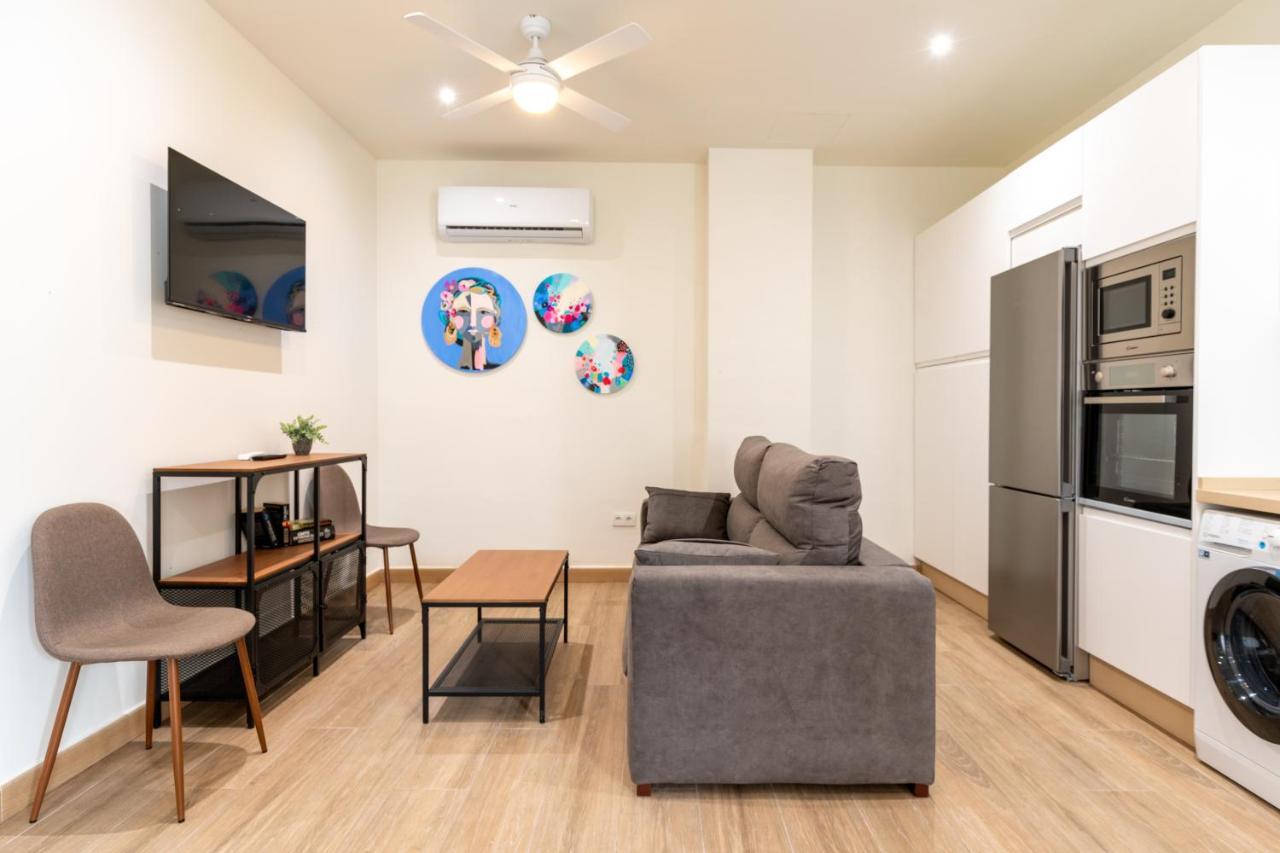 Apartamentos Cervantes 17 Севілья Екстер'єр фото