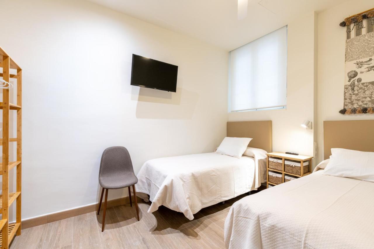 Apartamentos Cervantes 17 Севілья Екстер'єр фото