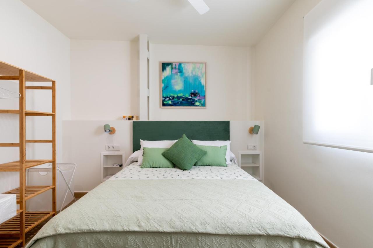 Apartamentos Cervantes 17 Севілья Екстер'єр фото