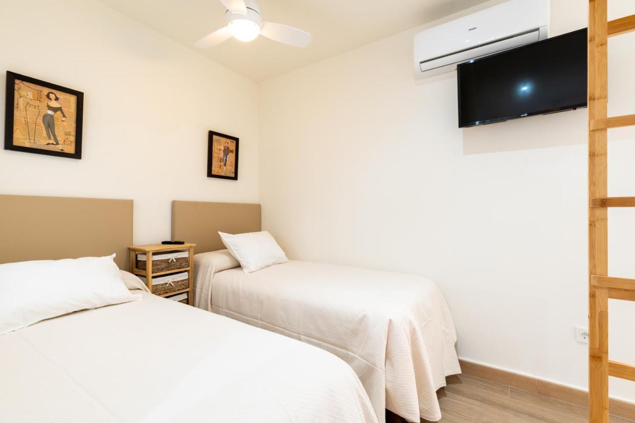 Apartamentos Cervantes 17 Севілья Екстер'єр фото